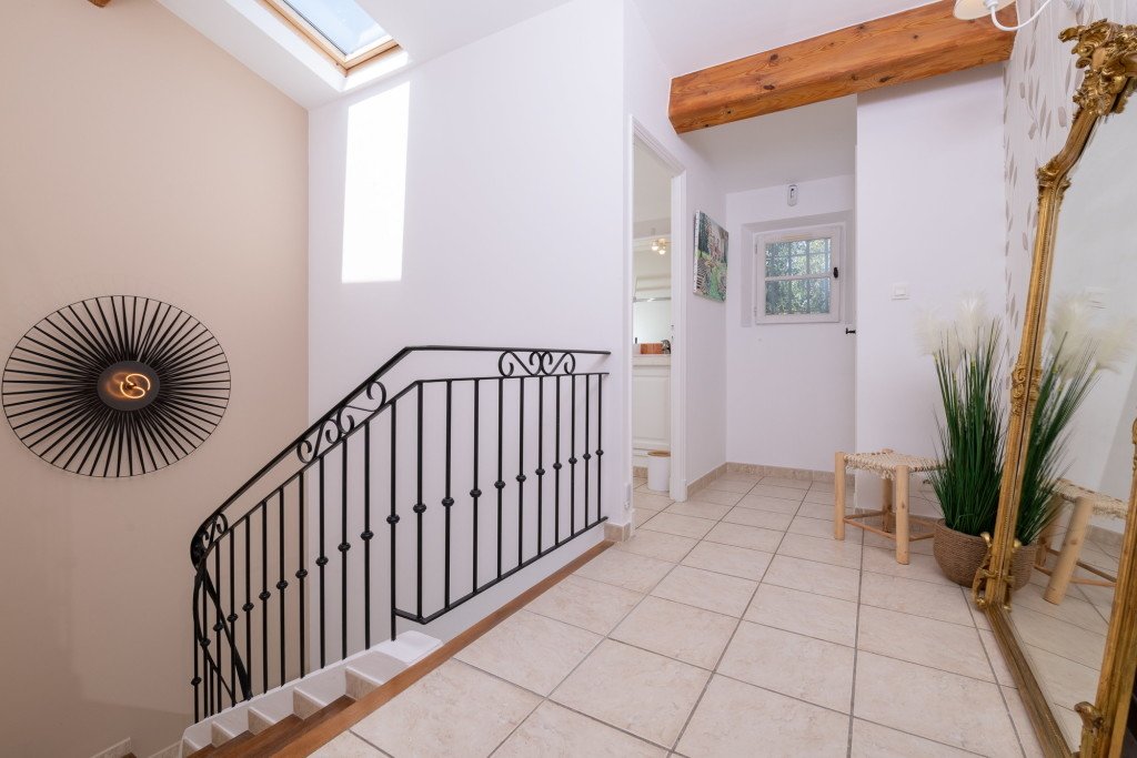 Villa avec jardin et piscine – photo 16