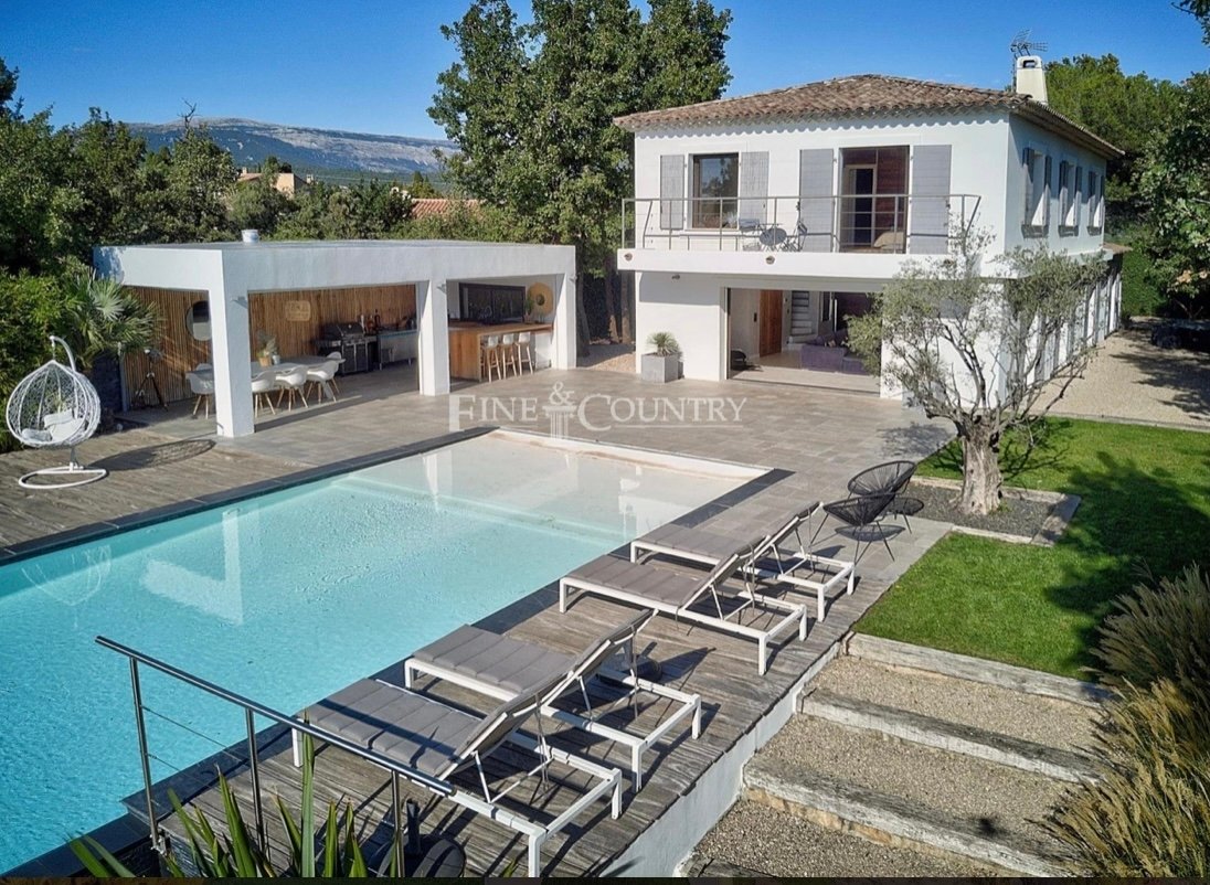 Maison en haut d’une falaise – photo 9