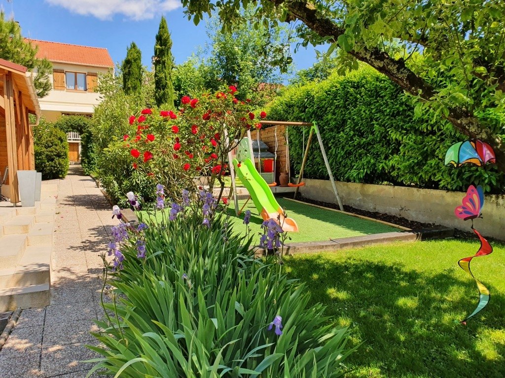 Maison familiale avec grand jardin, vue forêt – photo 2