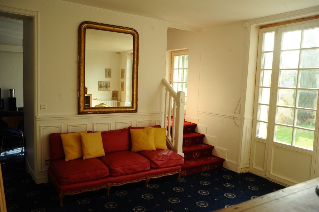 Maison avec terrain et piscine – photo 6