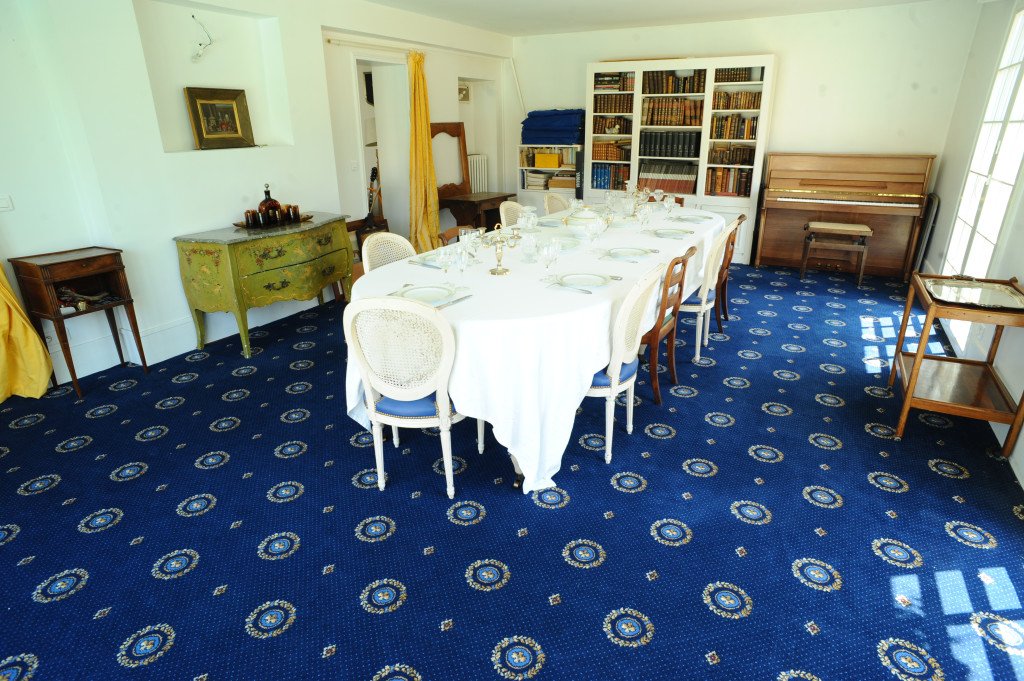 Maison avec terrain et piscine – photo 10