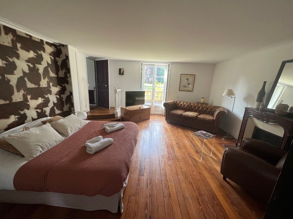 Château XVIème et XVIIème siècle – photo 16