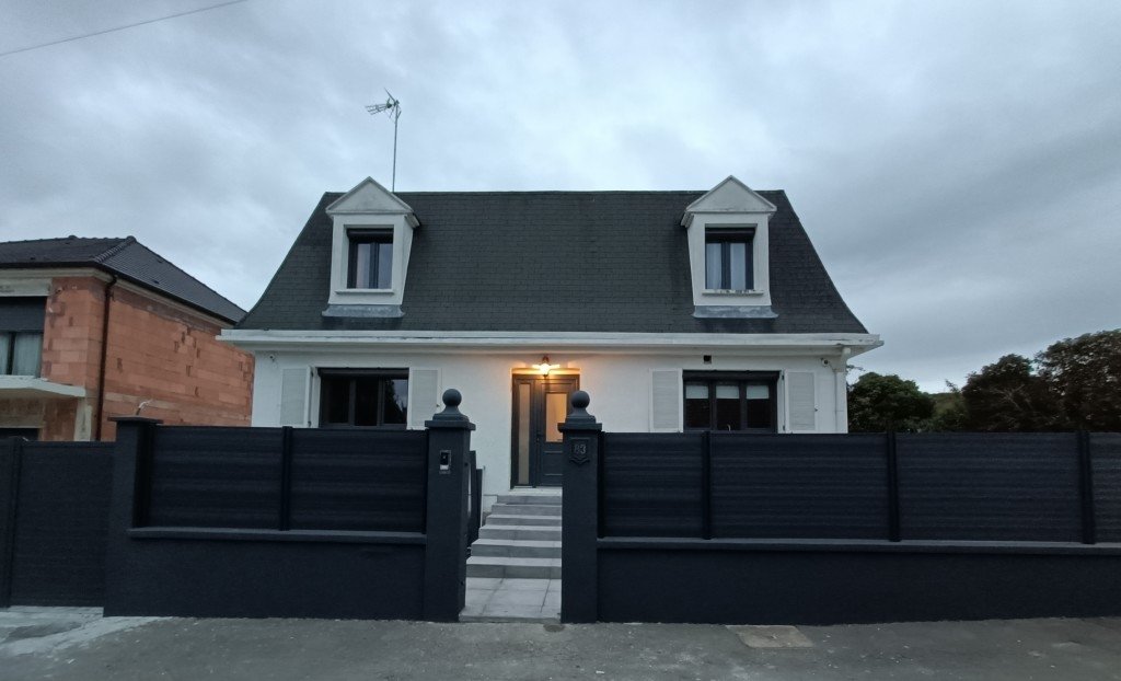 Maison moderne – photo 1