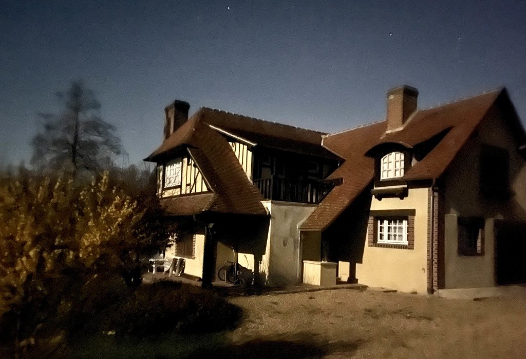 Propriétés en bord de rivière dans leurs jus – photo 15