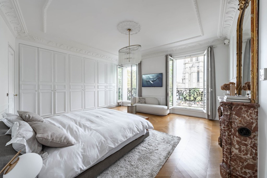 Appartement Haussmannien vue Notre Dame – Paris – photo 9