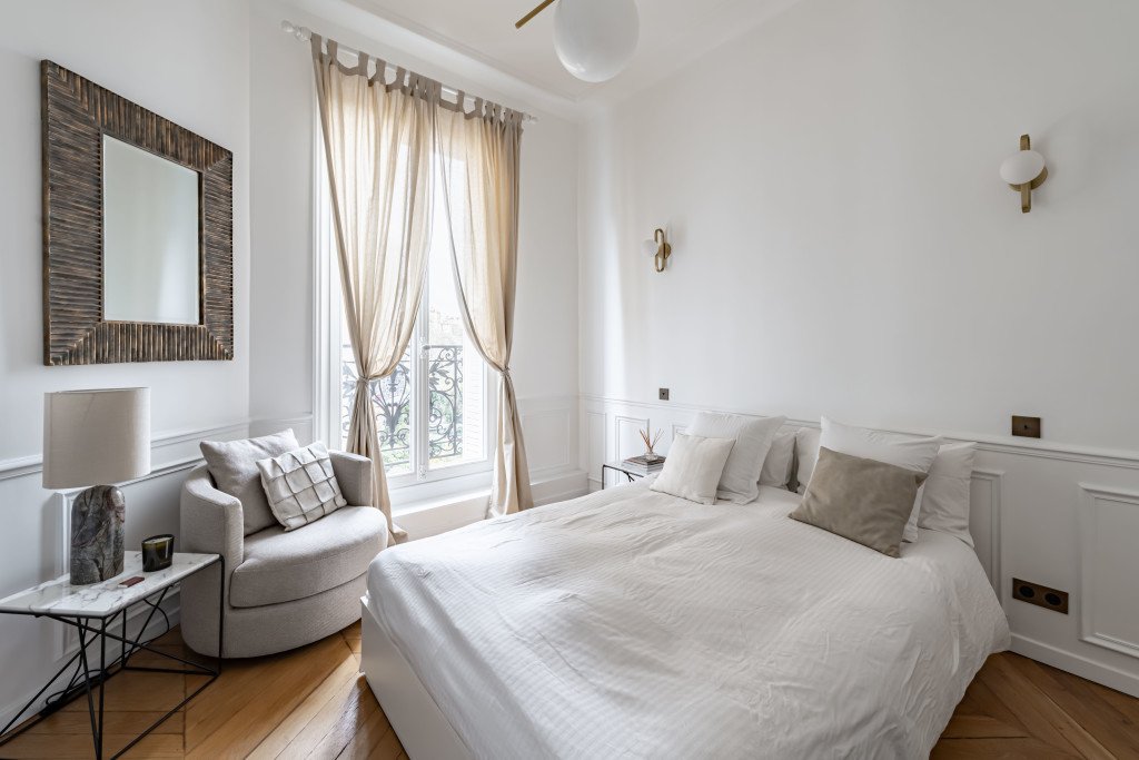 Appartement Haussmannien vue Notre Dame – Paris – photo 13