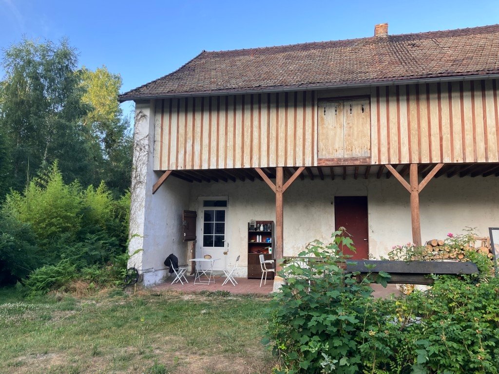 Maison forestière dans son jus région parisienne – photo 1