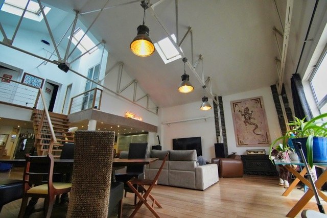 Loft atypique de 290 m2 en région parisienne – photo 1