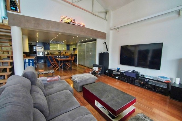 Loft atypique de 290 m2 en région parisienne – photo 6