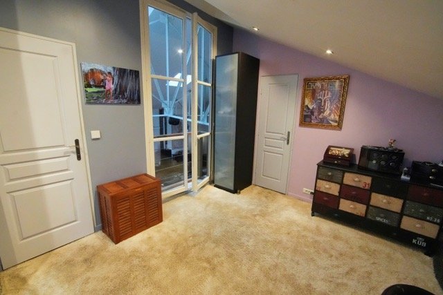 Loft atypique de 290 m2 en région parisienne – photo 14