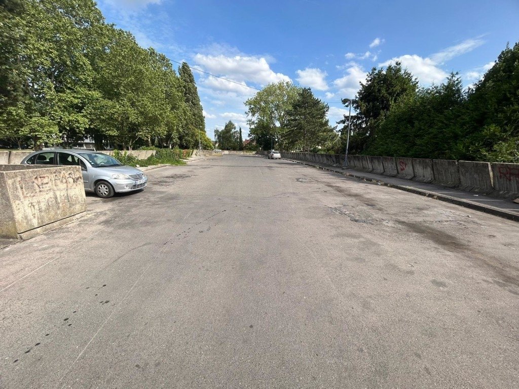 Parking banlieue – photo 11