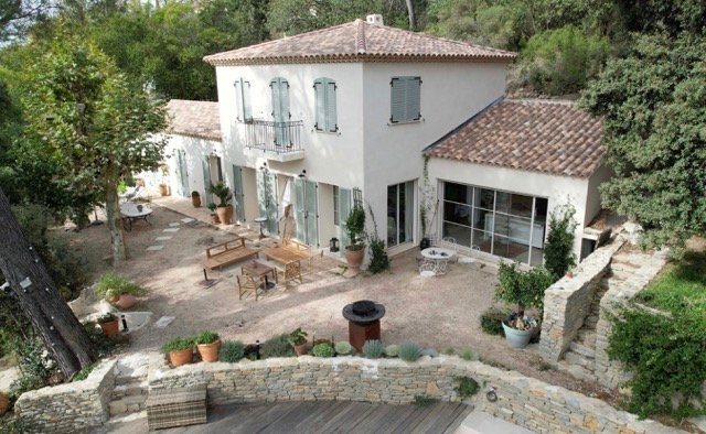 Bastide rénovée dans pinède proche de Marseille – photo 3