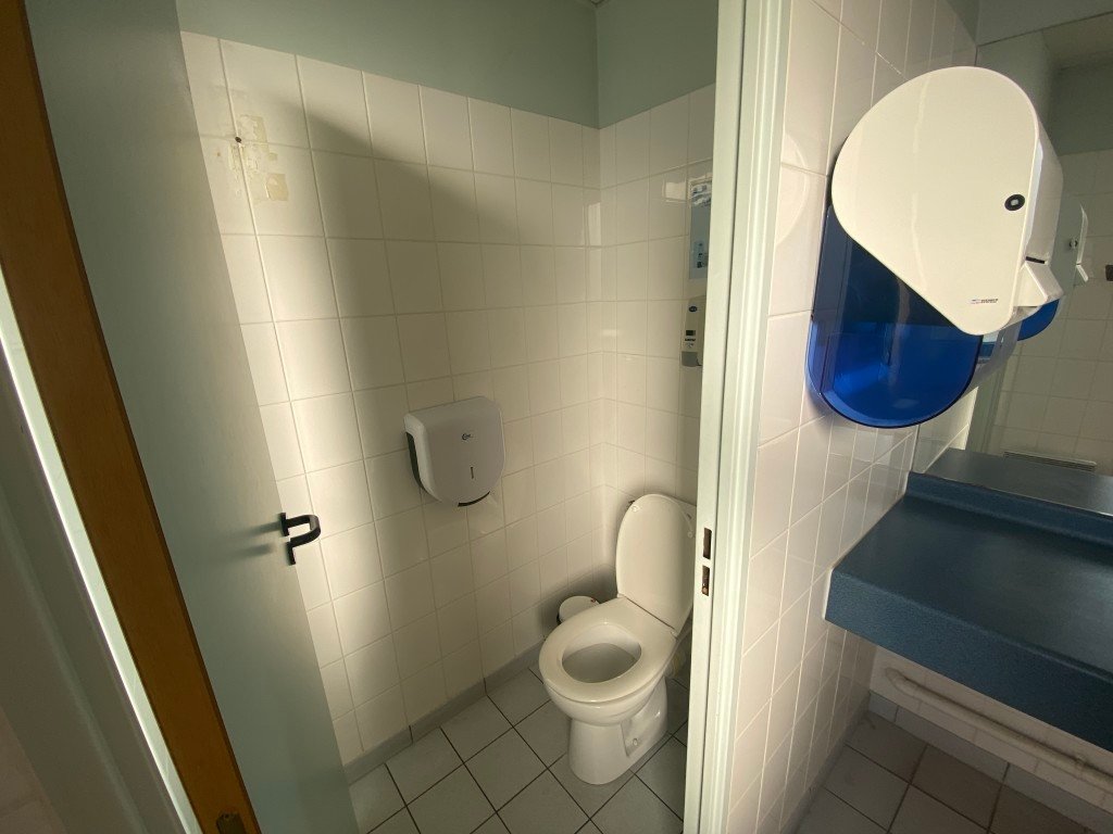 Deux bâtiments de 4000 m2 vides ou avec décors en région parisienne ” Exclusivité P.A.T” – photo 9