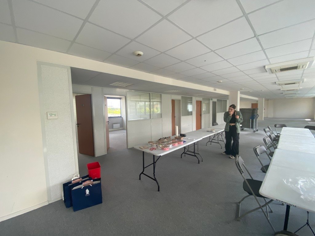 Deux bâtiments de 4000 m2 vides ou avec décors en région parisienne ” Exclusivité P.A.T” – photo 13