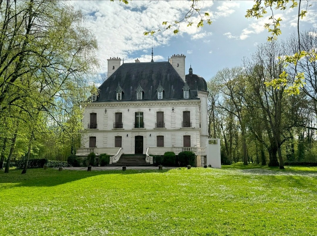Château en île de France (vide) pour vos tournages et shootings photos – photo 16