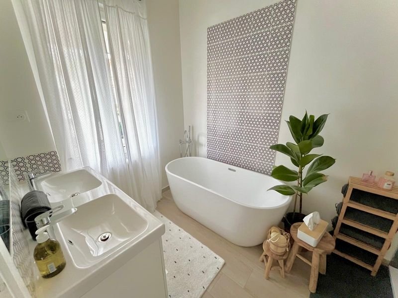 Maison rénovée avec jardin en île de France – photo 9