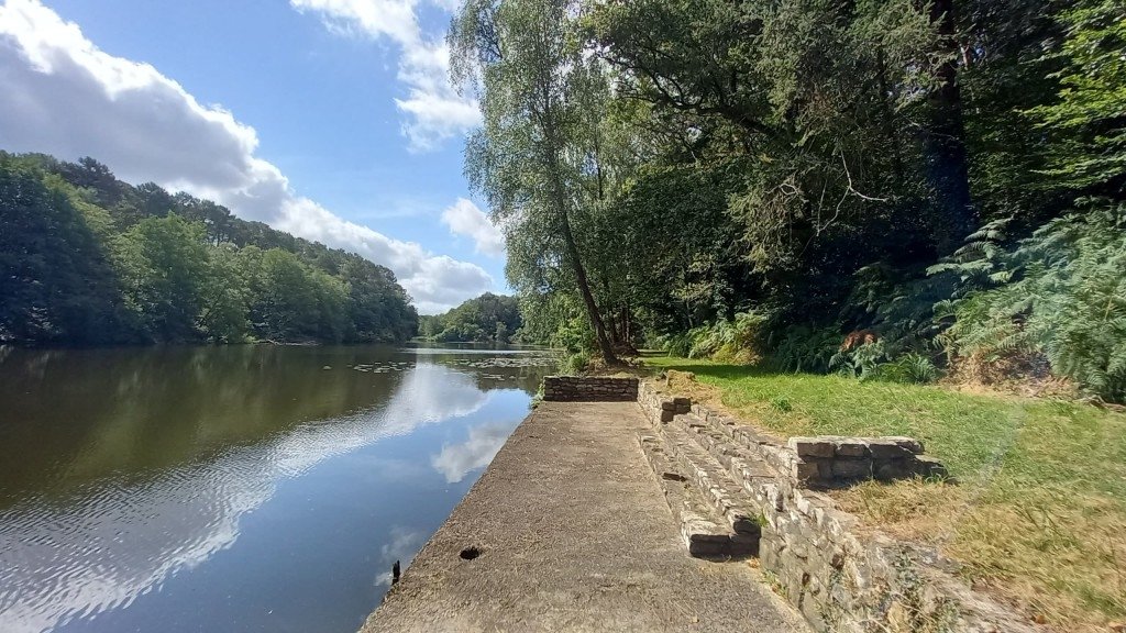 Ancien Village Hôtel désaffecté et vide à 2Heures de Paris pour tournages/shootings – photo 1
