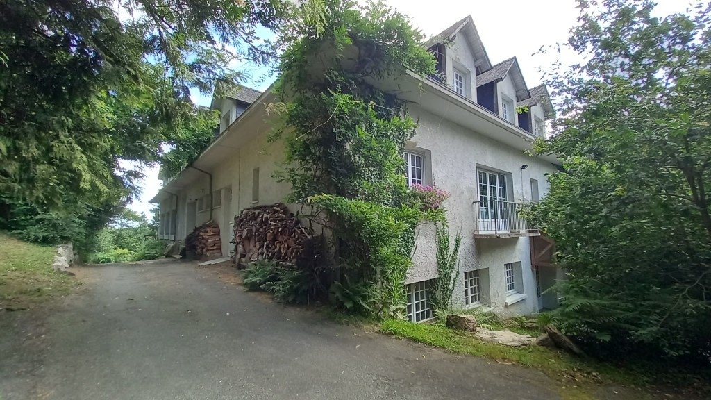 Ancien Village Hôtel désaffecté et vide à 2Heures de Paris pour tournages/shootings – photo 7