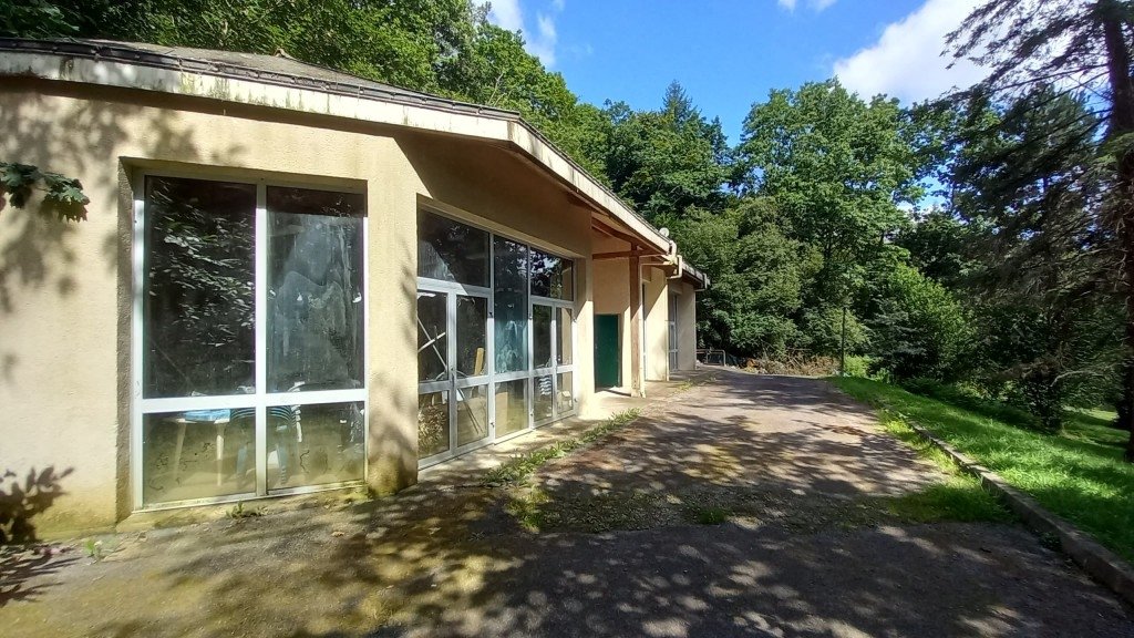 Ancien Village Hôtel désaffecté et vide à 2Heures de Paris pour tournages/shootings – photo 12