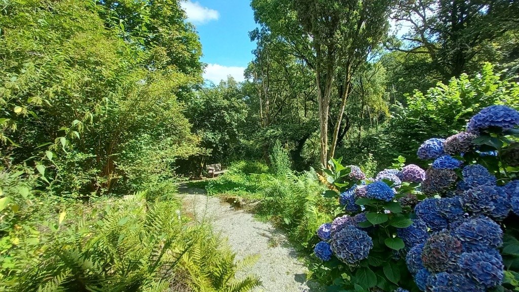 Ancien Village Hôtel désaffecté et vide à 2Heures de Paris pour tournages/shootings – photo 17