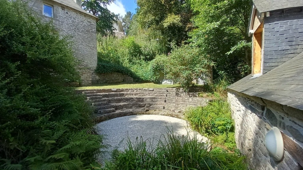 Ancien Village Hôtel désaffecté et vide à 2Heures de Paris pour tournages/shootings – photo 28