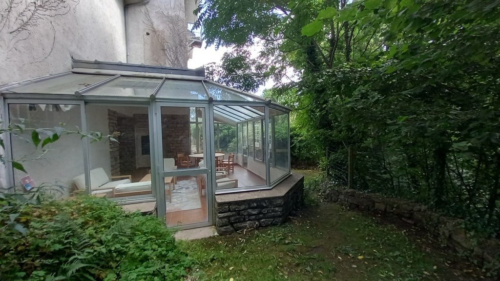 Ancien Village Hôtel désaffecté et vide à 2Heures de Paris pour tournages/shootings – photo 33