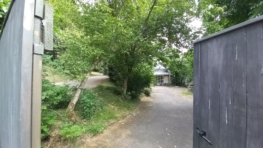 Ancien Village Hôtel désaffecté et vide à 2Heures de Paris pour tournages/shootings – photo 35