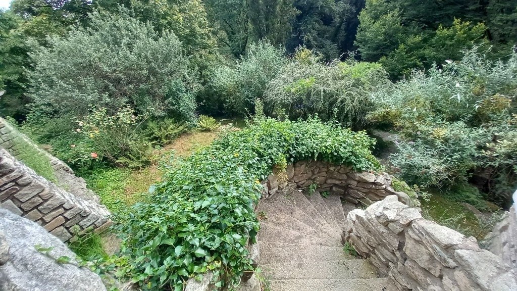Ancien Village Hôtel désaffecté et vide à 2Heures de Paris pour tournages/shootings – photo 36