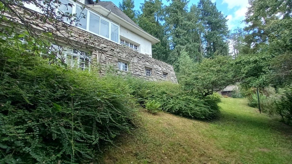 Ancien Village Hôtel désaffecté et vide à 2Heures de Paris pour tournages/shootings – photo 37