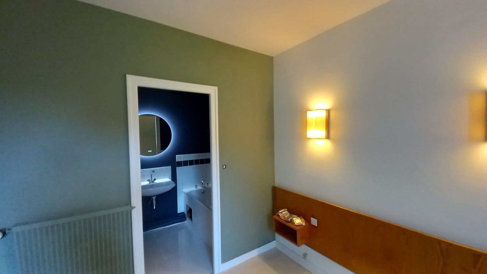 Ancien Village Hôtel désaffecté et vide à 2Heures de Paris pour tournages/shootings – photo 53