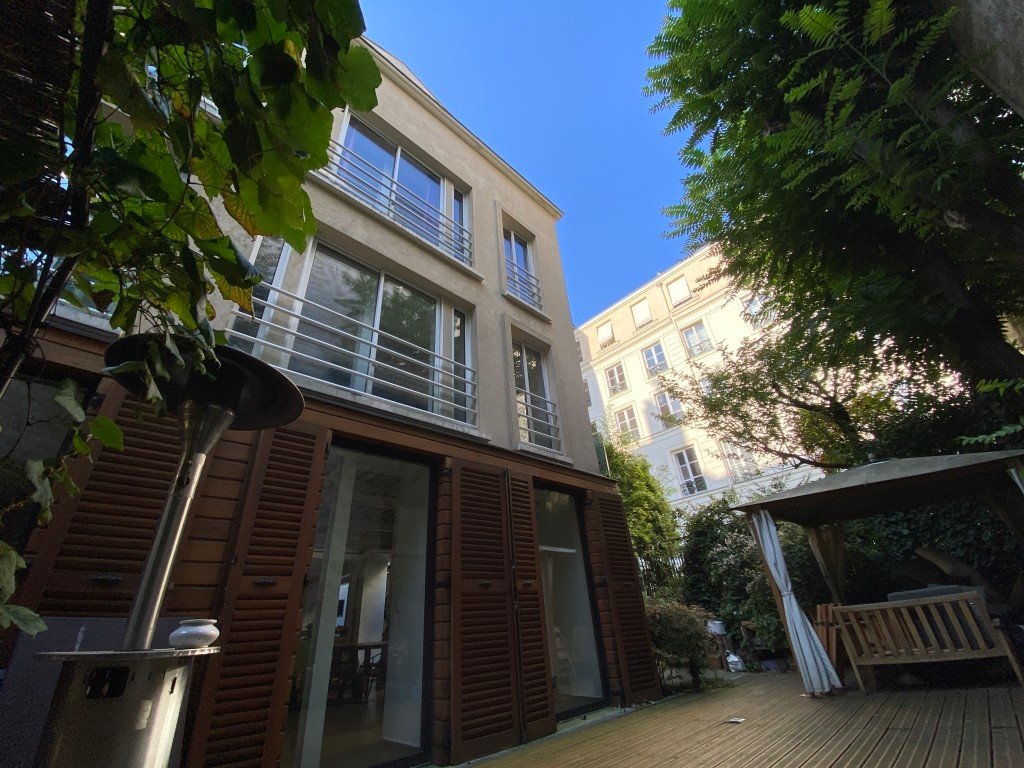 Maison lumineuse avec terrasse à Montmartre – photo 11