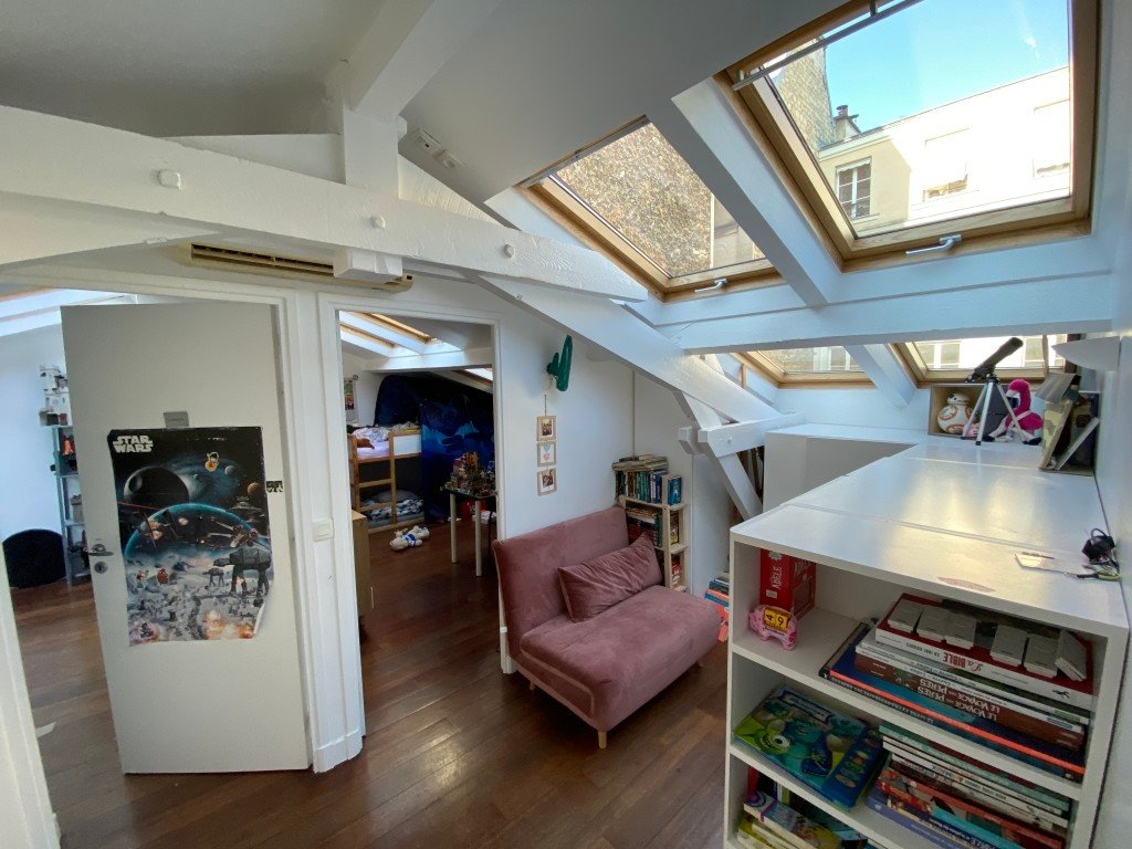 Maison lumineuse avec terrasse à Montmartre – photo 16