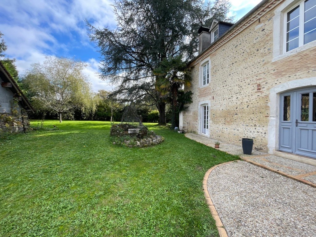Maison de caractère dans le sud-ouest – photo 15