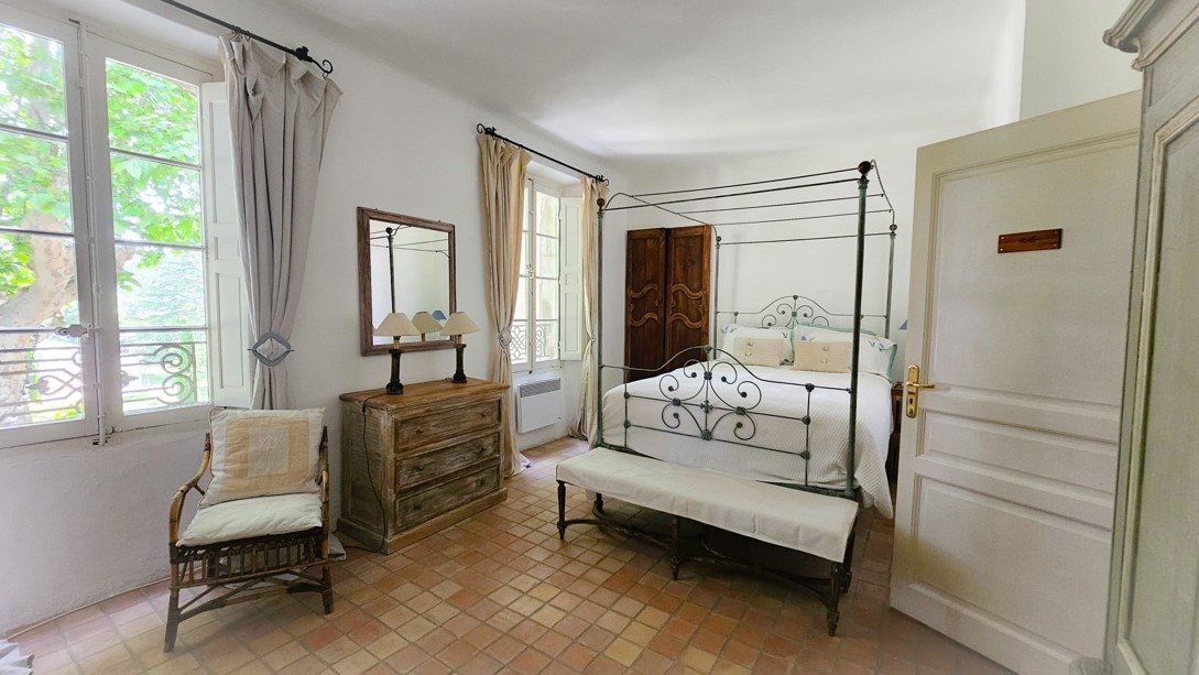 Bastide du 18ème dans le sud de la France – photo 8