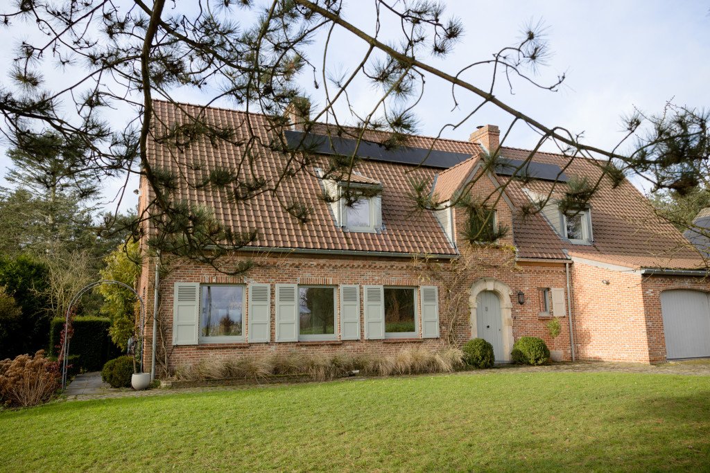 Maison des années 70′ de 300 m2 rénovée avec goût proche de Bruxelles – photo 3