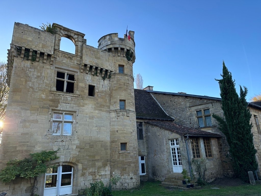 Château Médiéval en nouvelle Aquitaine – photo 1