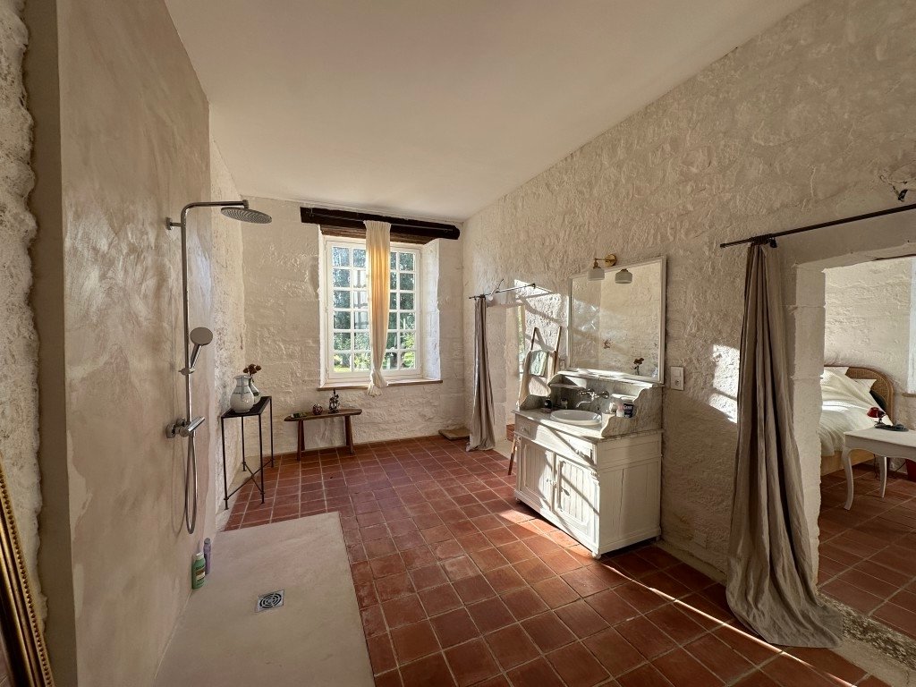 Château Médiéval en nouvelle Aquitaine – photo 10