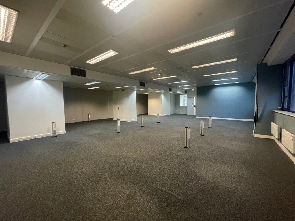 Ancien data center et Bureaux à louer pour vos tournages/shootings/clips en région parisienne – photo 12