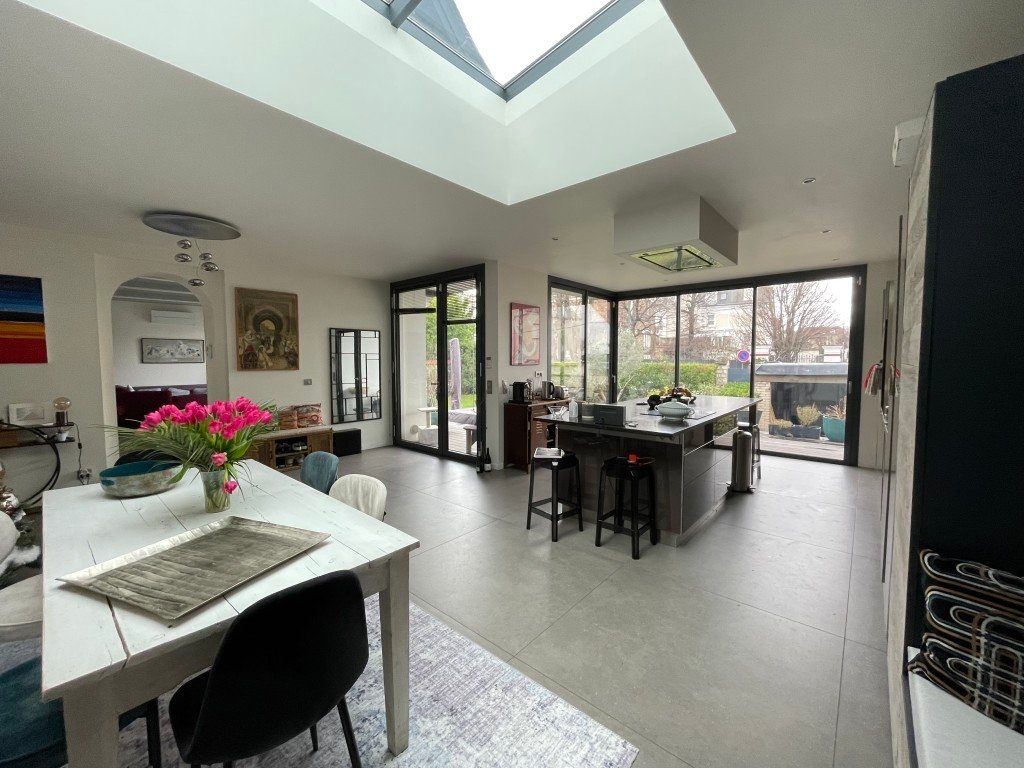 Maison contemporaine et ancienne en région parisienne – photo 9