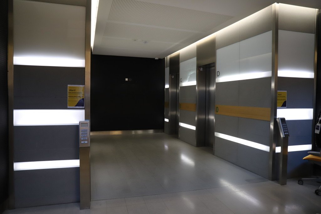 Immeuble de bureaux vide – 92 ( Exclusivité P.A.T ) – photo 4