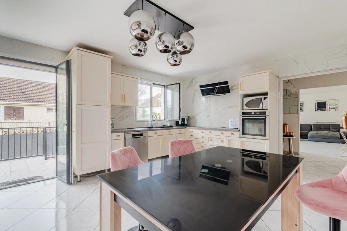 Maison moderne en région parisienne – photo 3