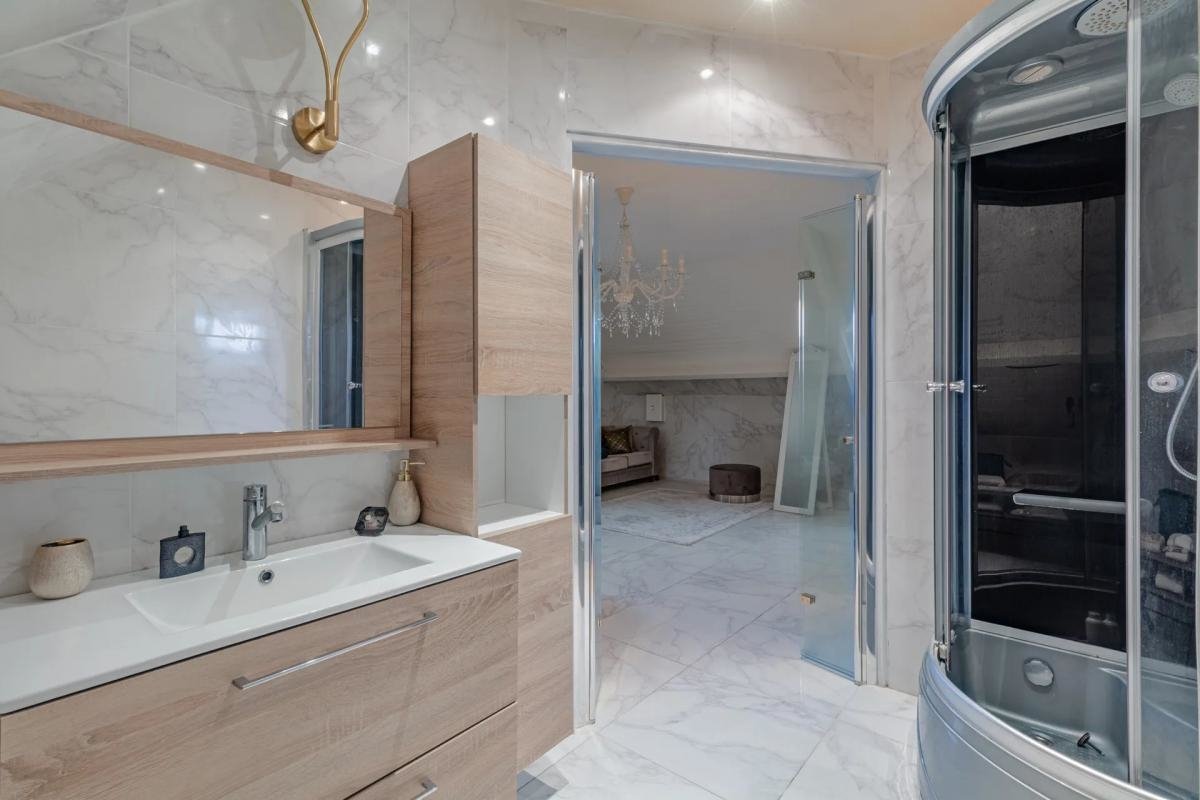 Maison moderne en région parisienne – photo 8