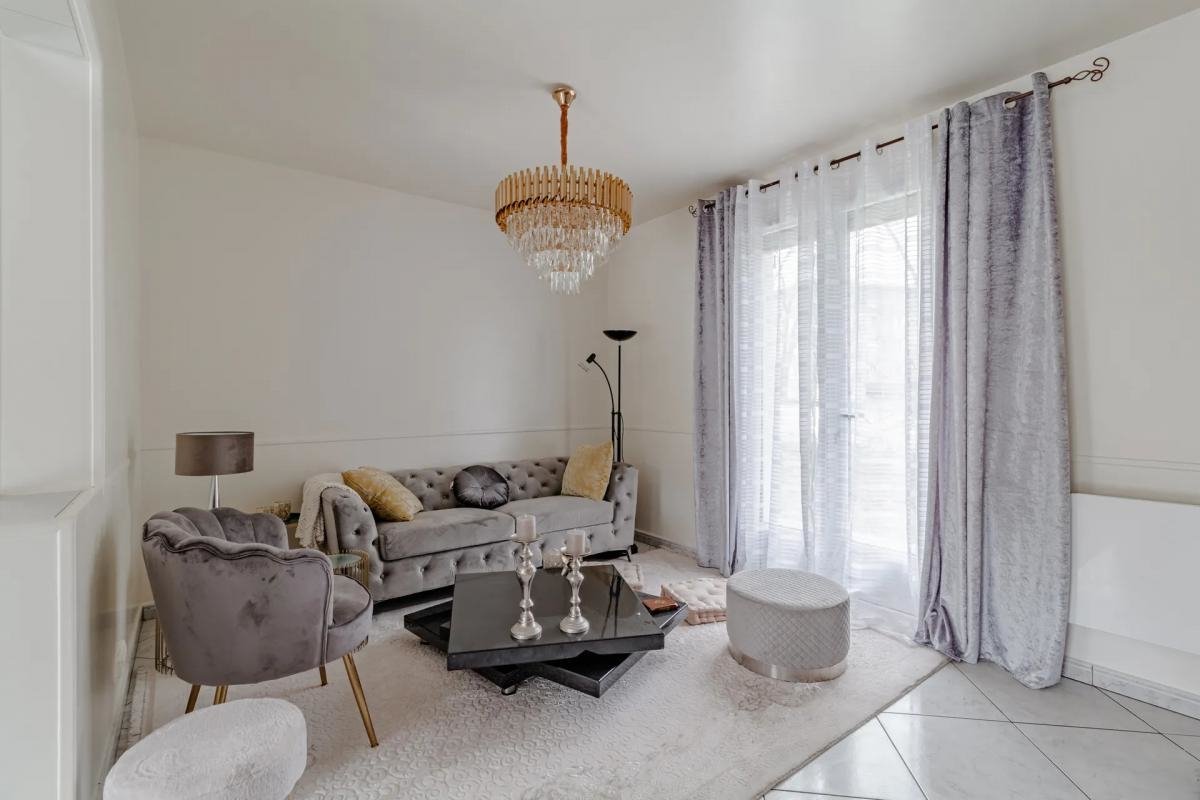 Maison moderne en région parisienne – photo 10