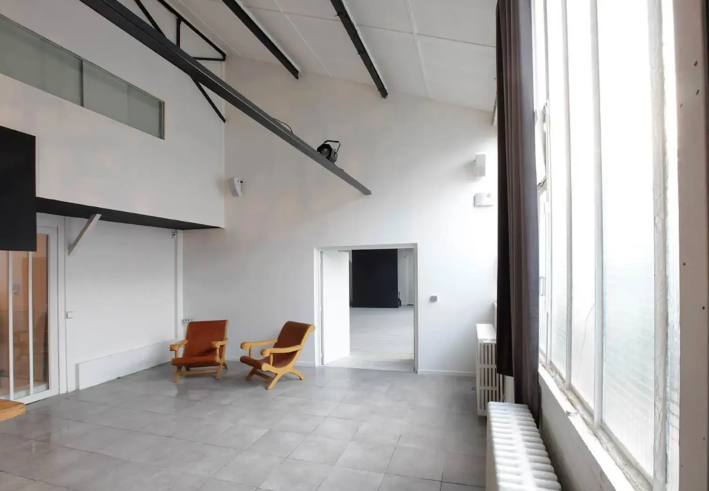 Loft d’Artiste Industriel vide de 250 m² proche de Paris pour clip/shooting/tournage – photo 7