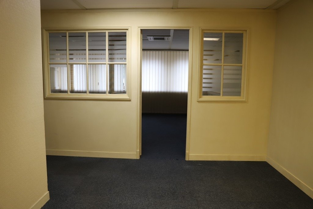 Deux bâtiments de 4000 m2 vides ou avec décors en région parisienne ” Exclusivité P.A.T” – photo 23