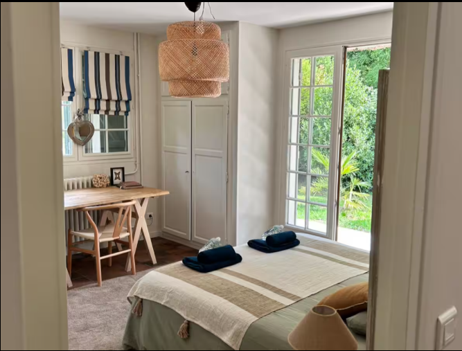 Chaumière élégante avec vue sur les champs – photo 13