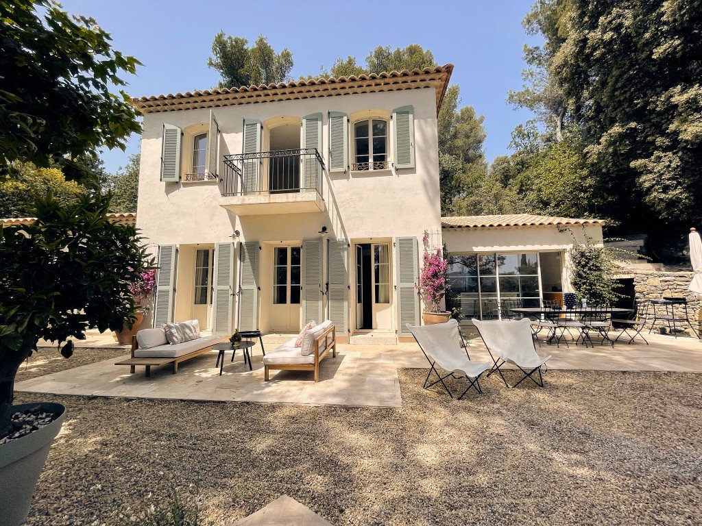 Bastide rénovée dans pinède proche de Marseille – photo 11