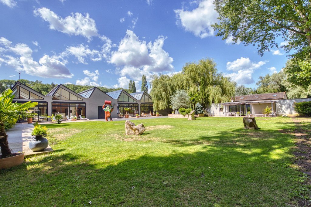 Loft contemporain avec différentes ambiances en région parisienne – photo 3