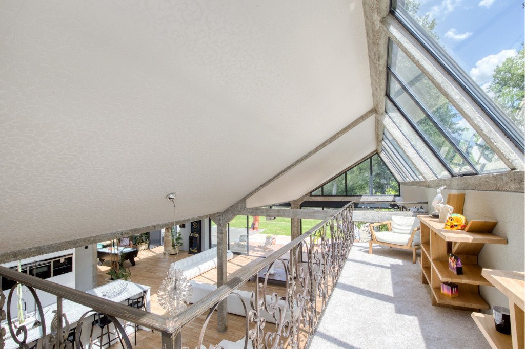 Loft contemporain avec différentes ambiances en région parisienne – photo 15