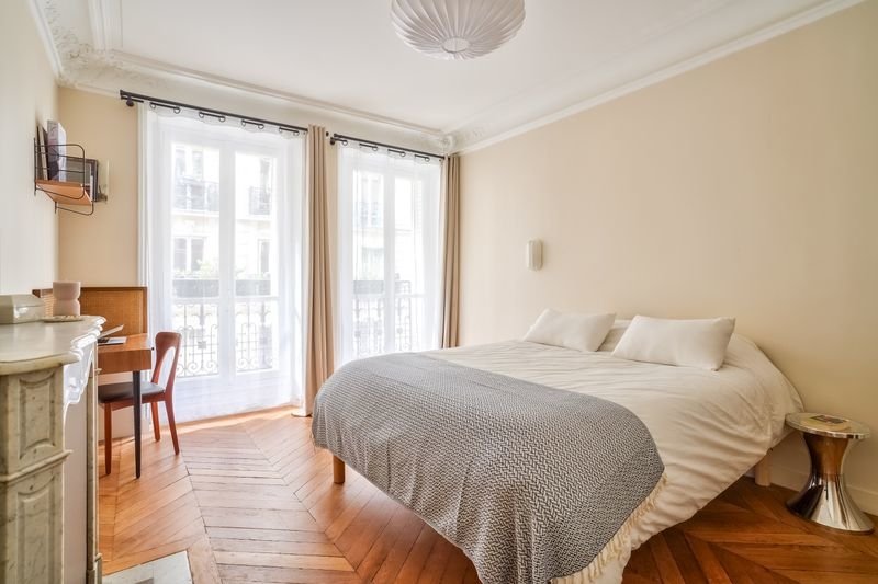 Appartement Haussmannien élégant à Paris – photo 7